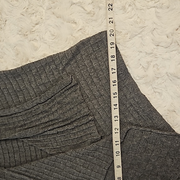 St John's Bay open front hi-lo gray knit cardigan Medium Office Travel - Picture 7 of 10